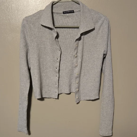Brandy Melville Light Gray Cardigan - Picture 3 of 6